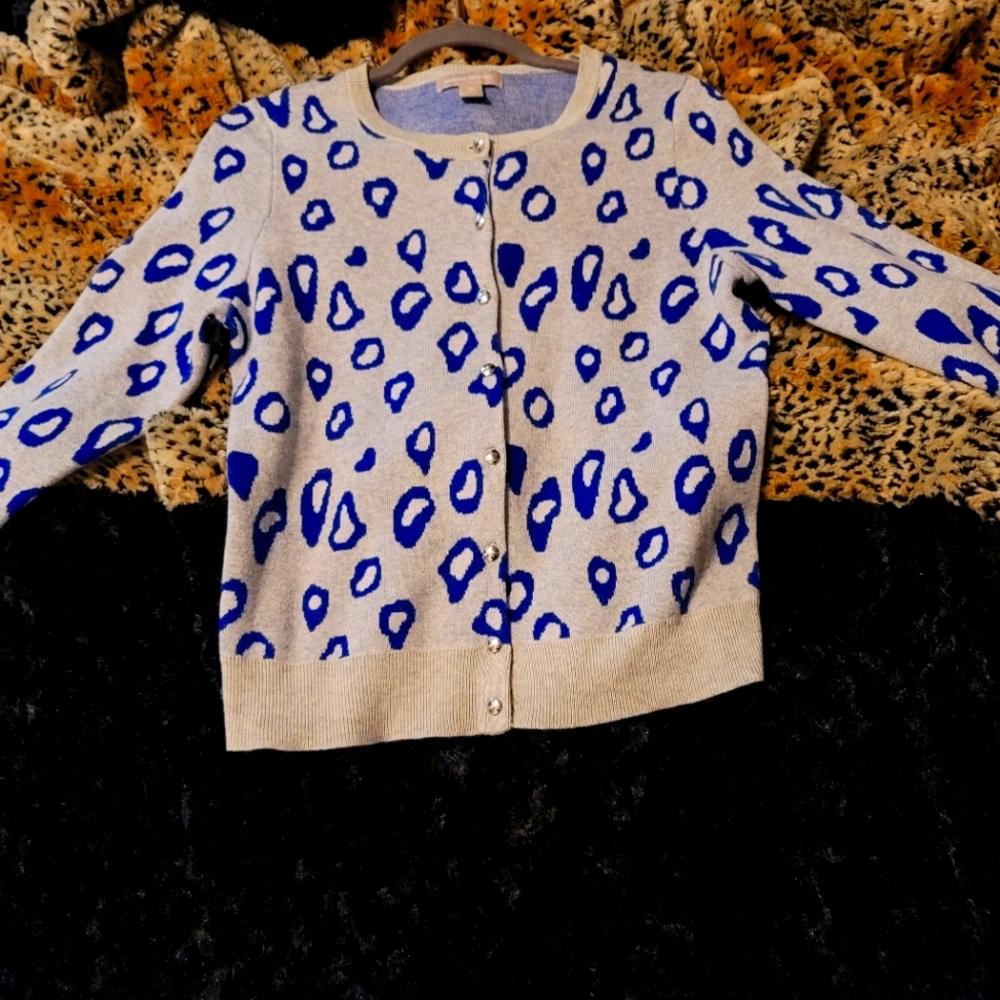 Banana republic blue leapord print sweater